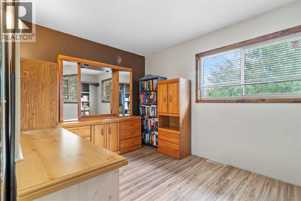 1827 23 Avenue, Delburne