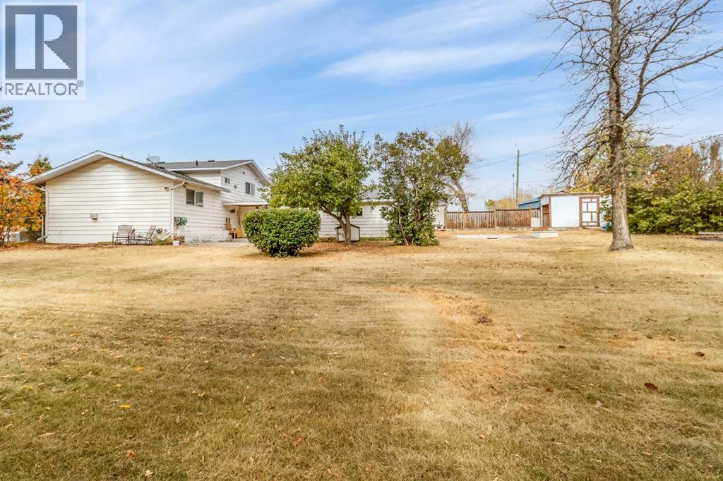 1827 23 Avenue, Delburne