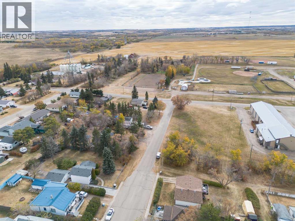 1827 23 Avenue, Delburne
