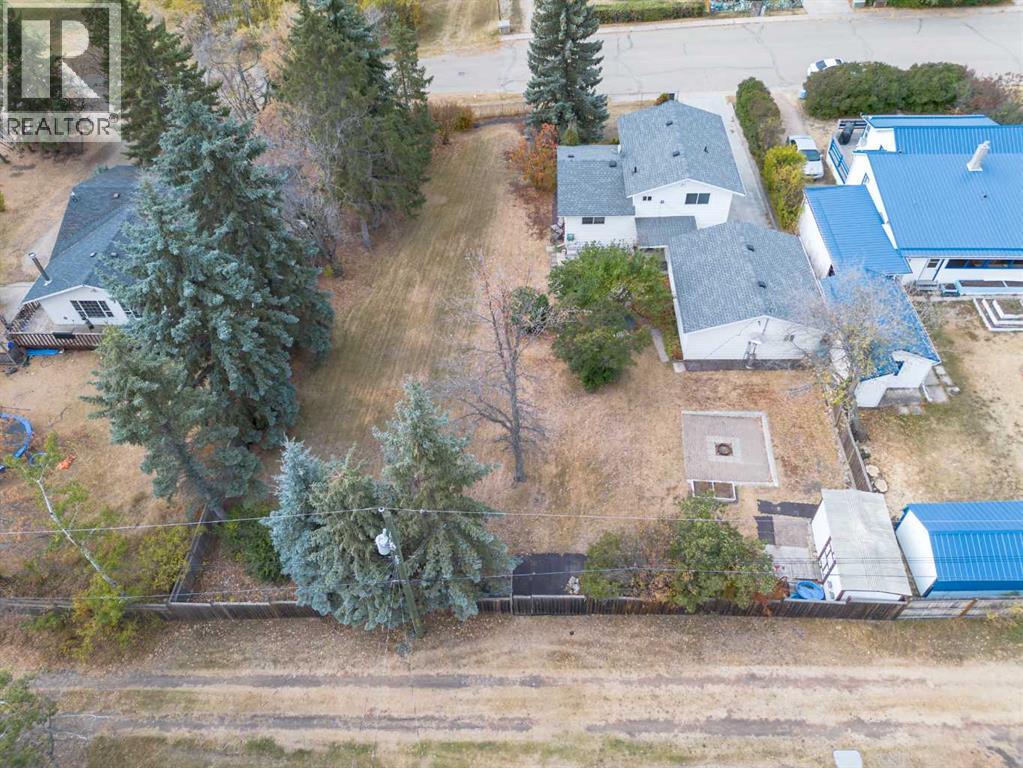 1827 23 Avenue, Delburne