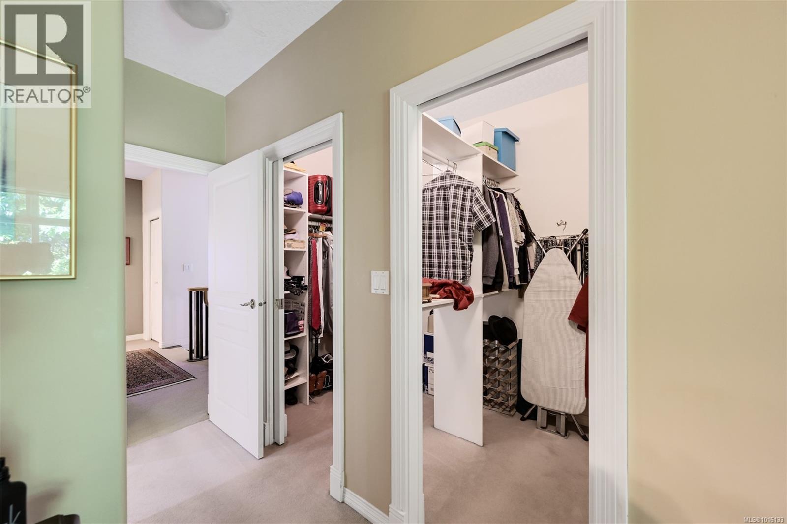 4 4522 Gordon Point Drive, Saanich
