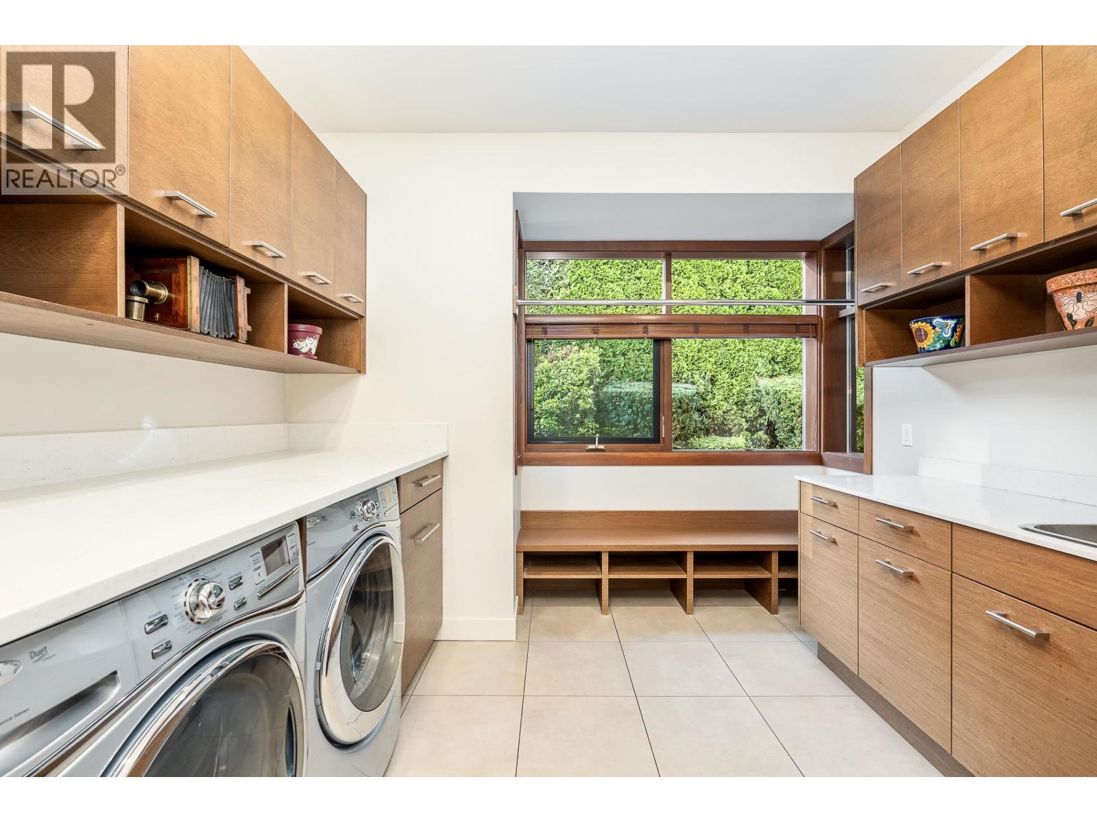 389 MOYNE DRIVE, West Vancouver