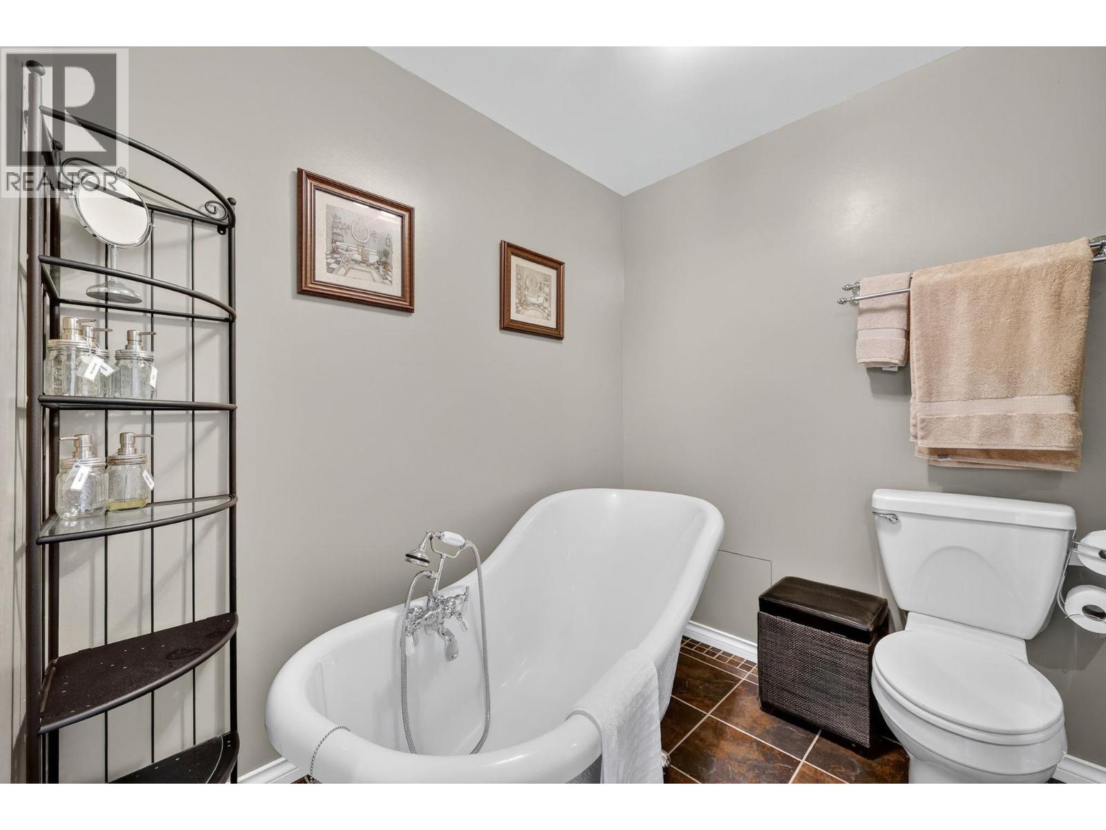  8949 122nd Avenue, Osoyoos