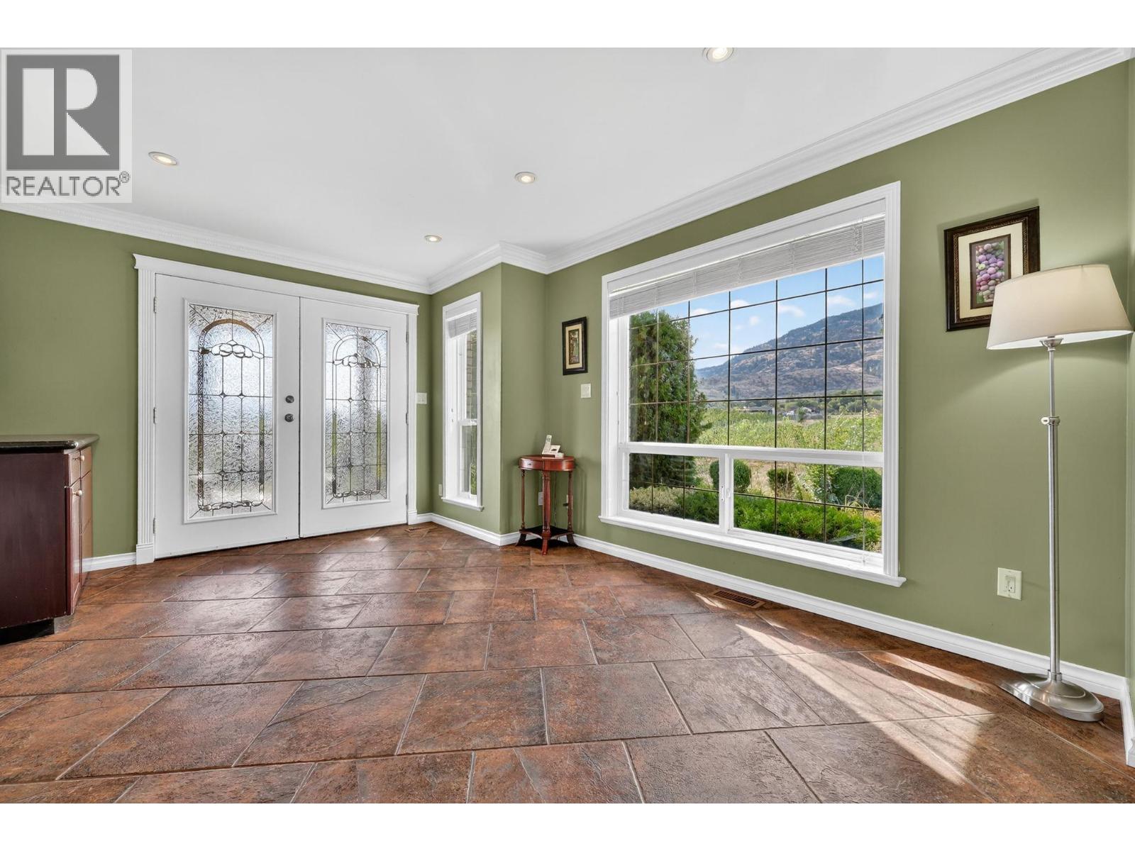  8949 122nd Avenue, Osoyoos
