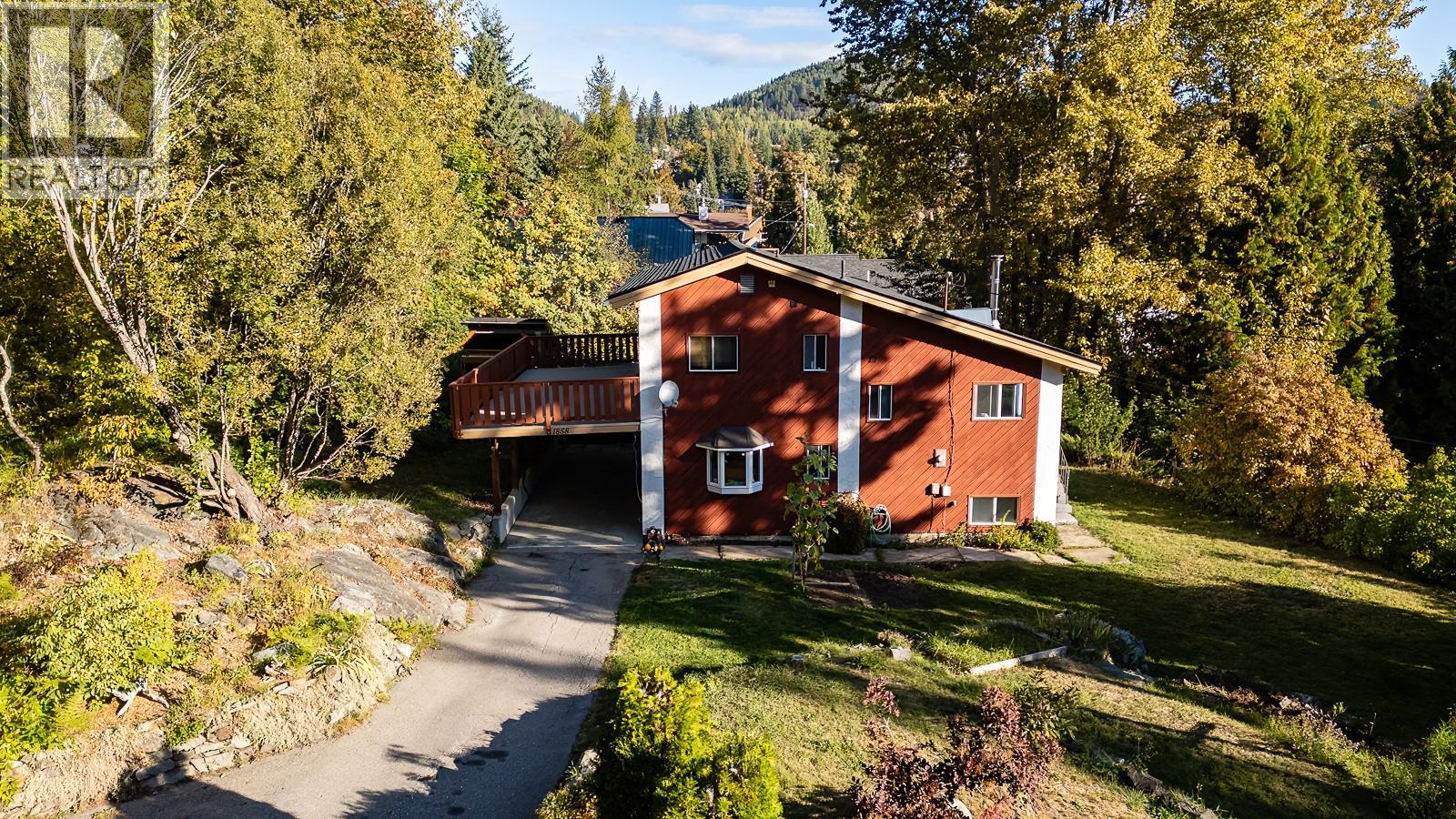 1858 Princess Avenue, Rossland