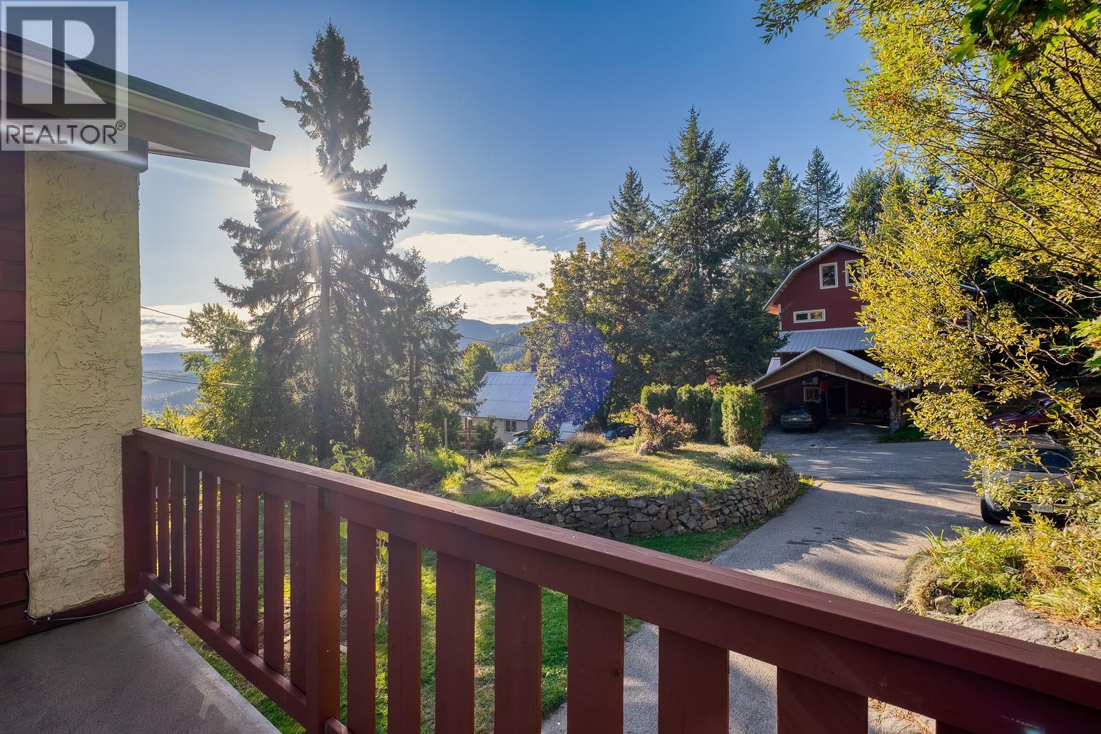 1858 Princess Avenue, Rossland