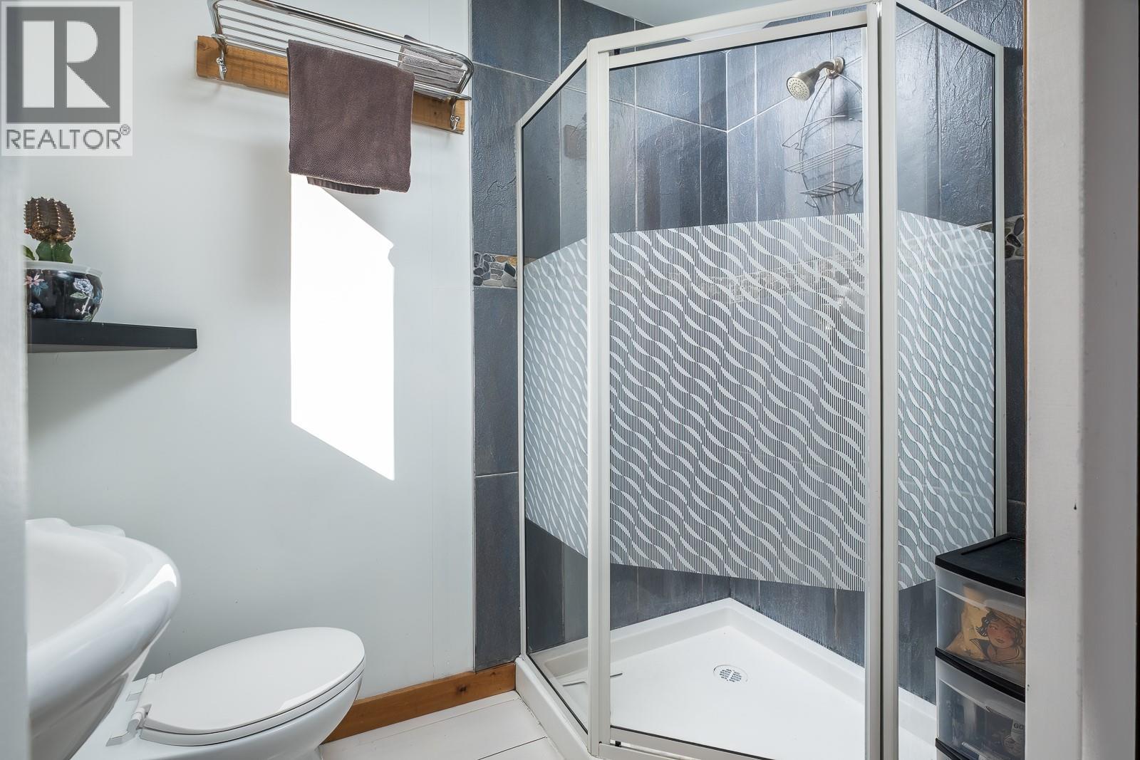 1858 Princess Avenue, Rossland