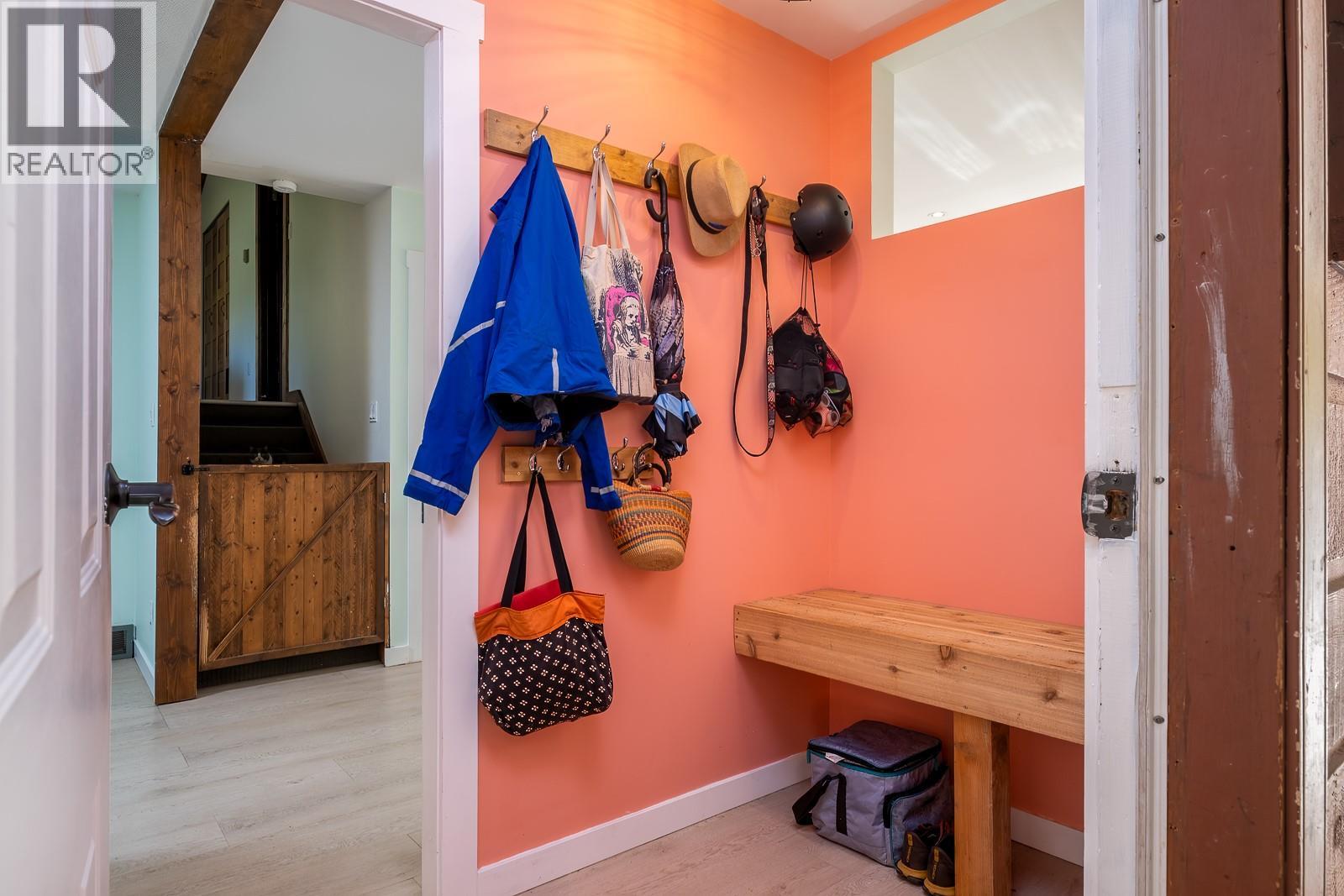 1858 Princess Avenue, Rossland