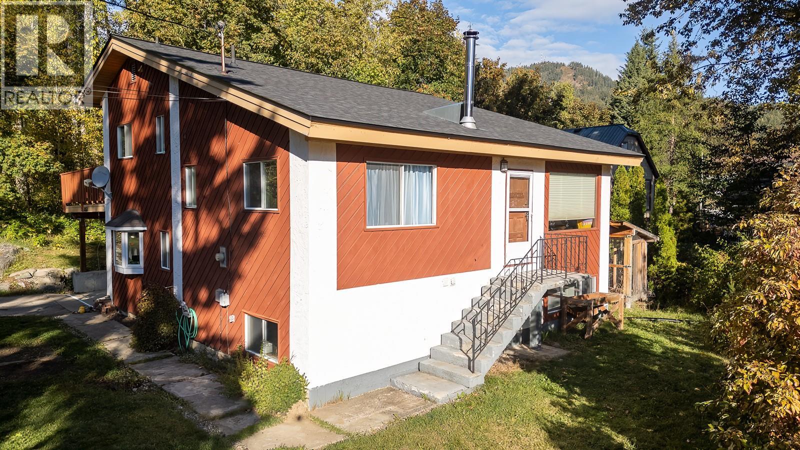 1858 Princess Avenue, Rossland