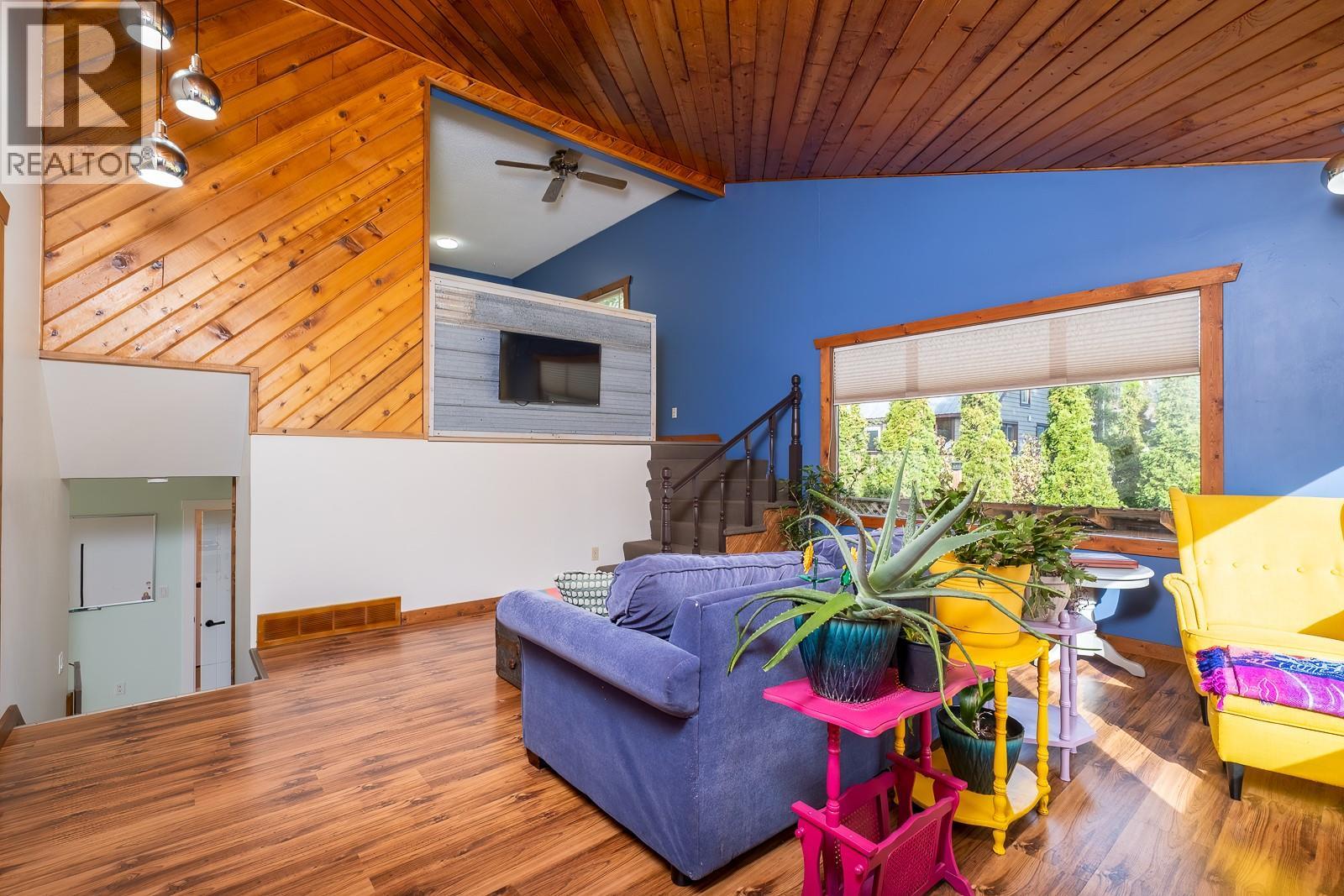 1858 Princess Avenue, Rossland