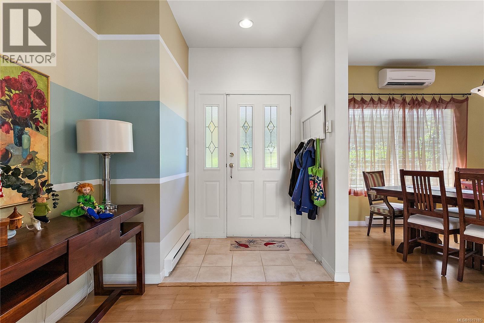  7952 Polo Park Crescent, Central Saanich
