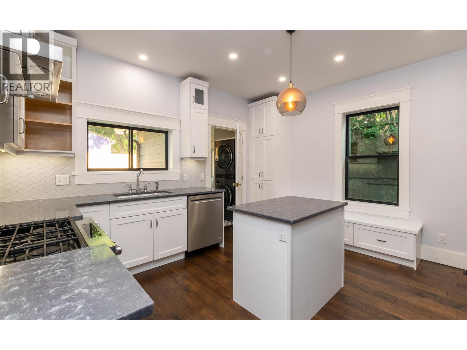  550 6 Street Southeast, Salmon Arm