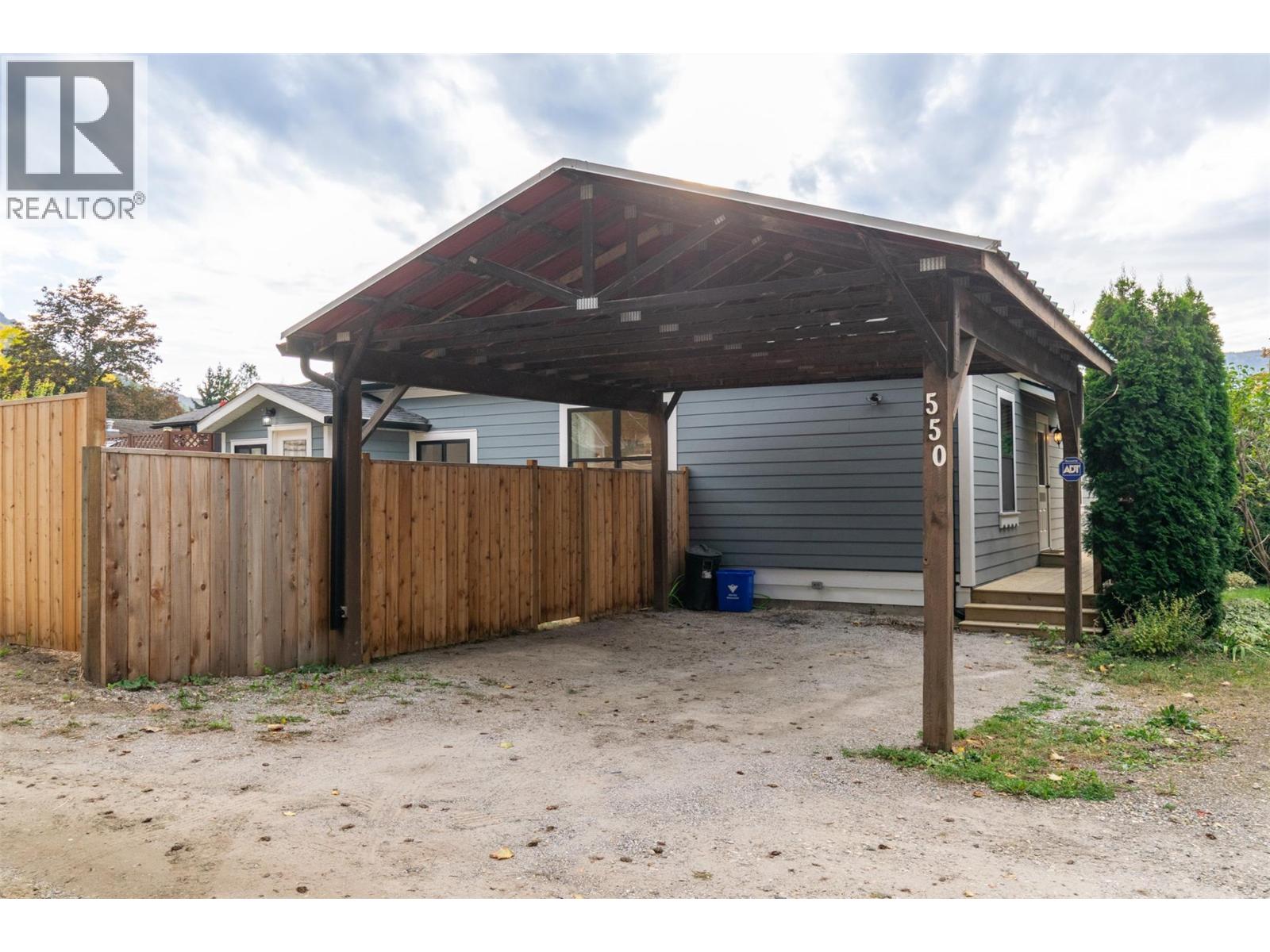  550 6 Street Southeast, Salmon Arm