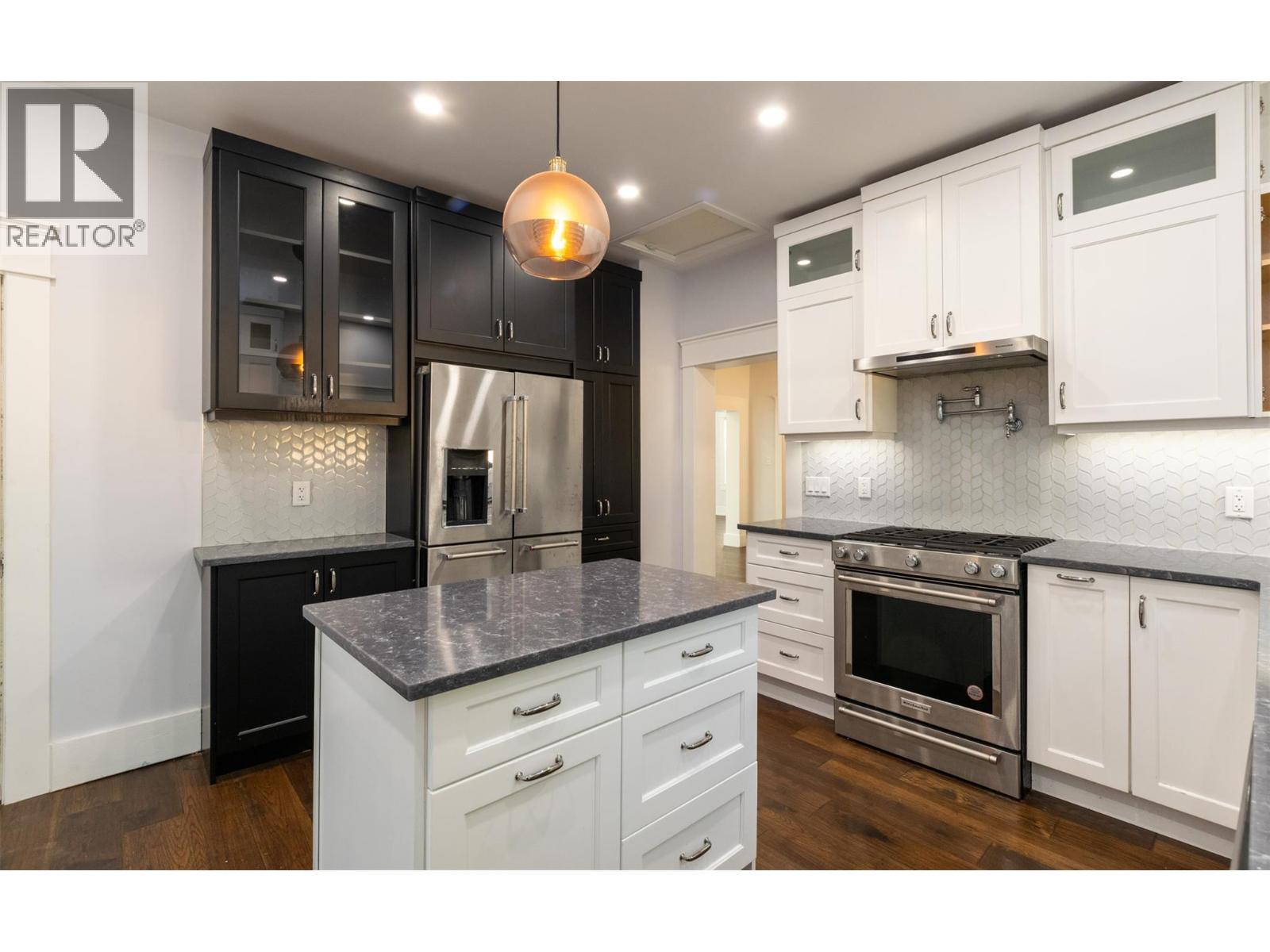  550 6 Street Southeast, Salmon Arm