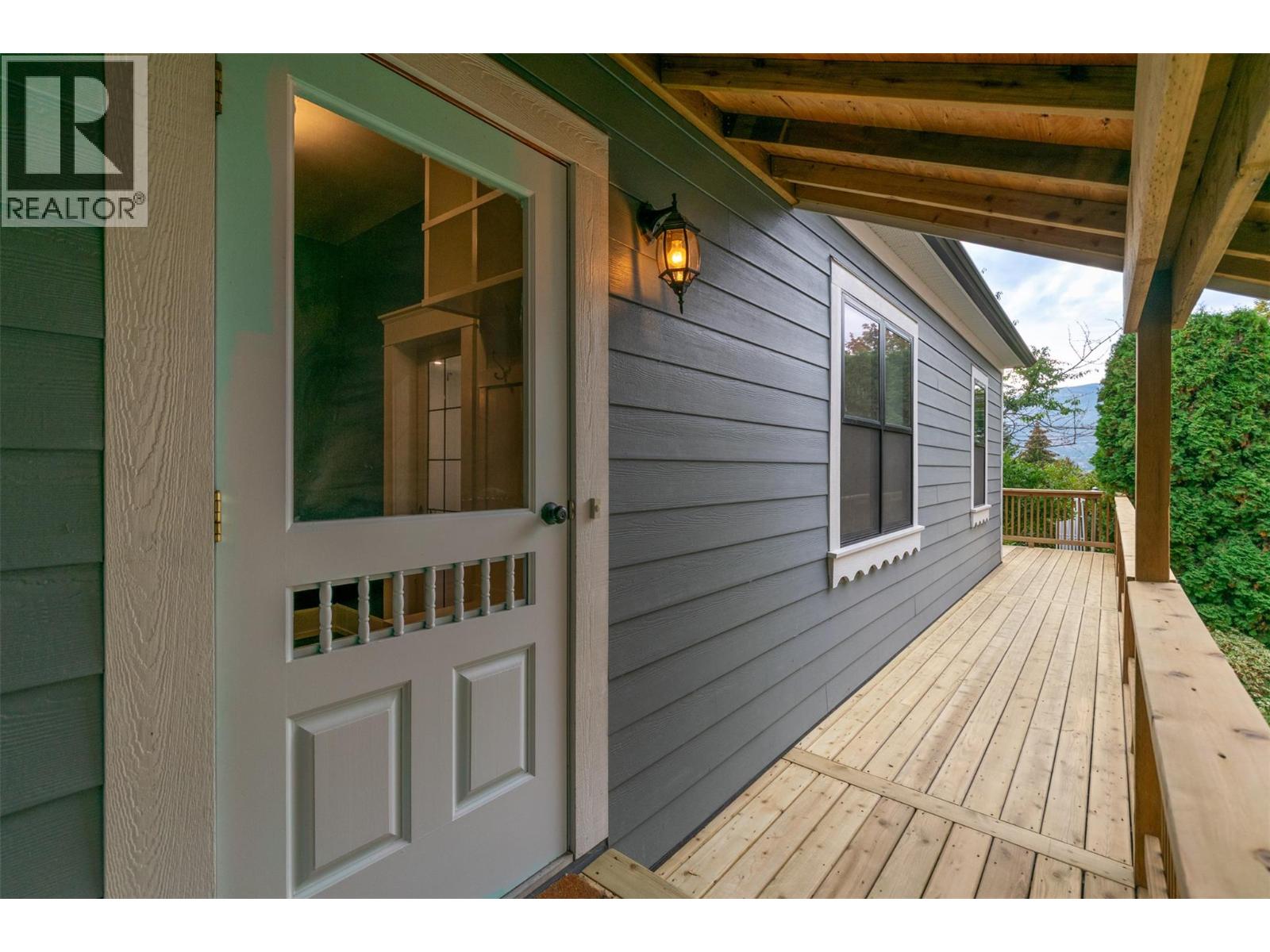  550 6 Street Southeast, Salmon Arm