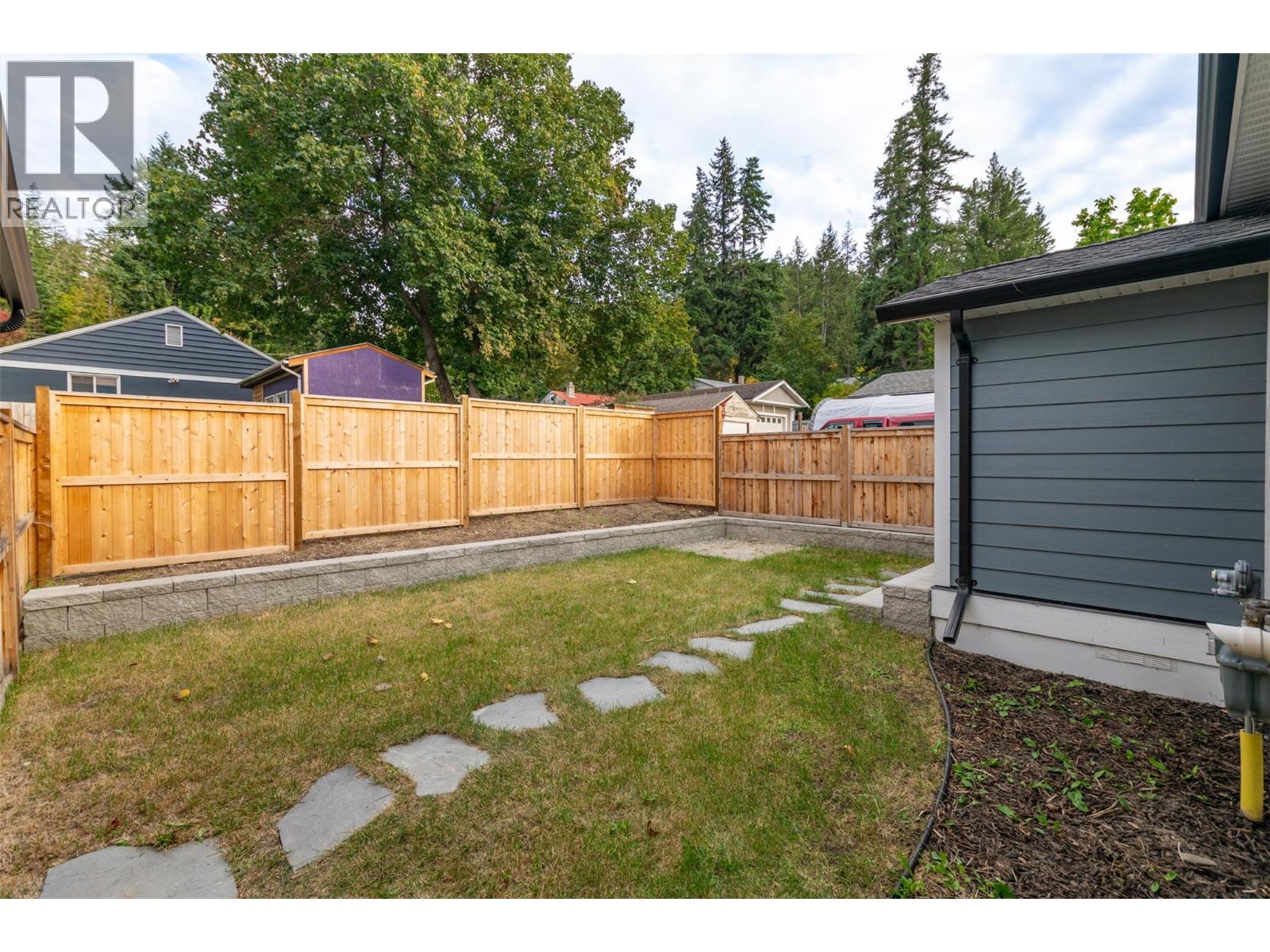  550 6 Street Southeast, Salmon Arm
