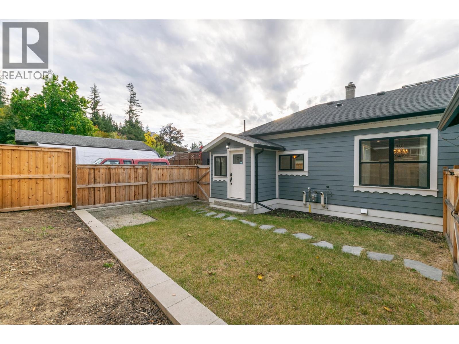  550 6 Street Southeast, Salmon Arm