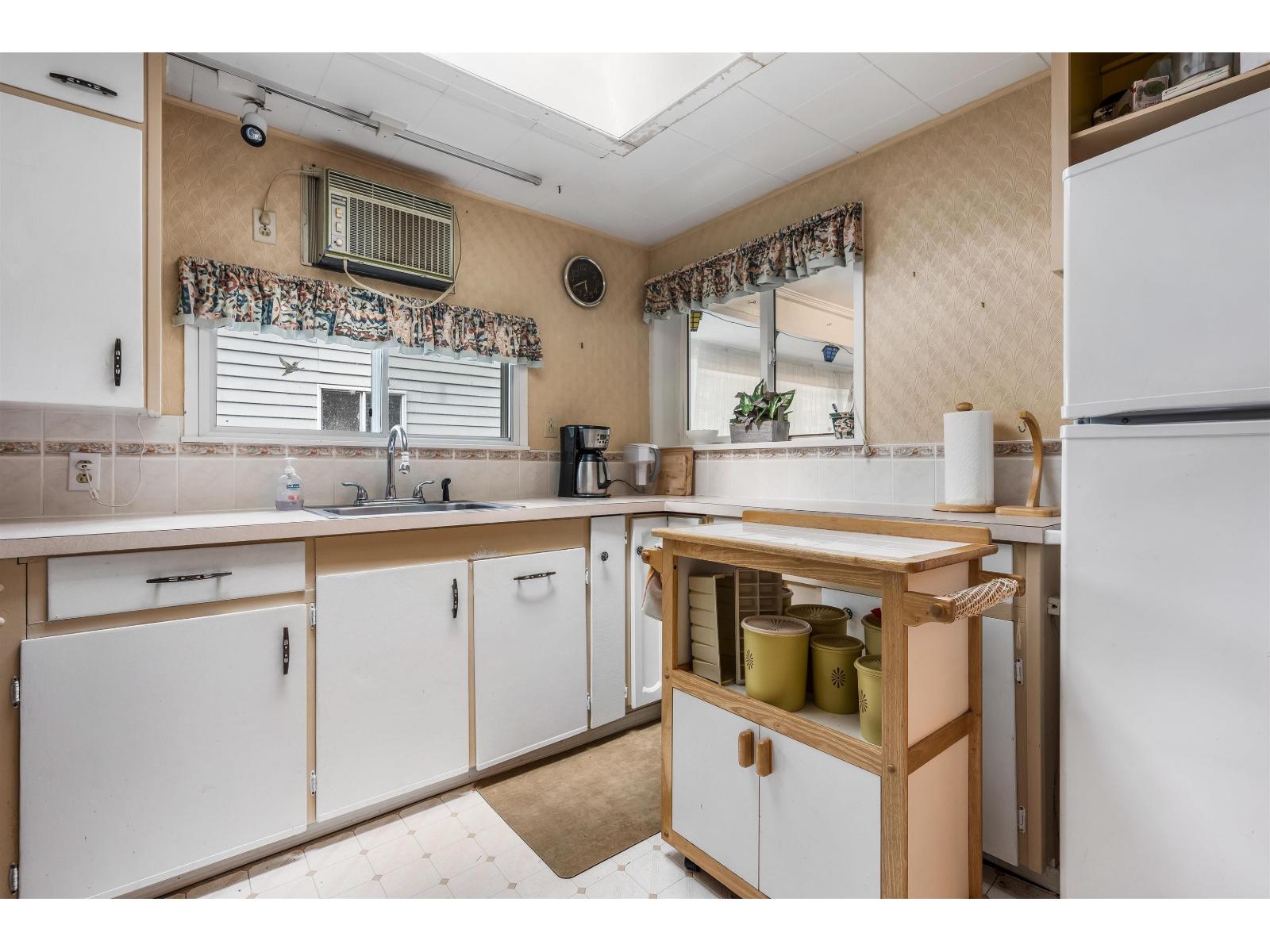 363 PINE STREET, Cultus Lake North, Cultus Lake
