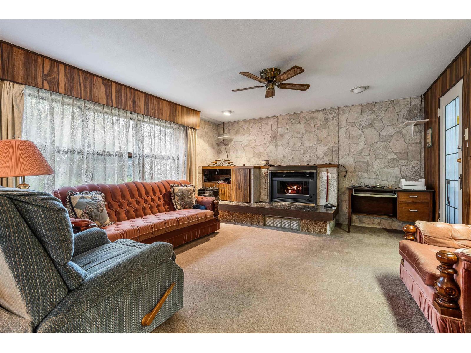 363 PINE STREET, Cultus Lake North, Cultus Lake