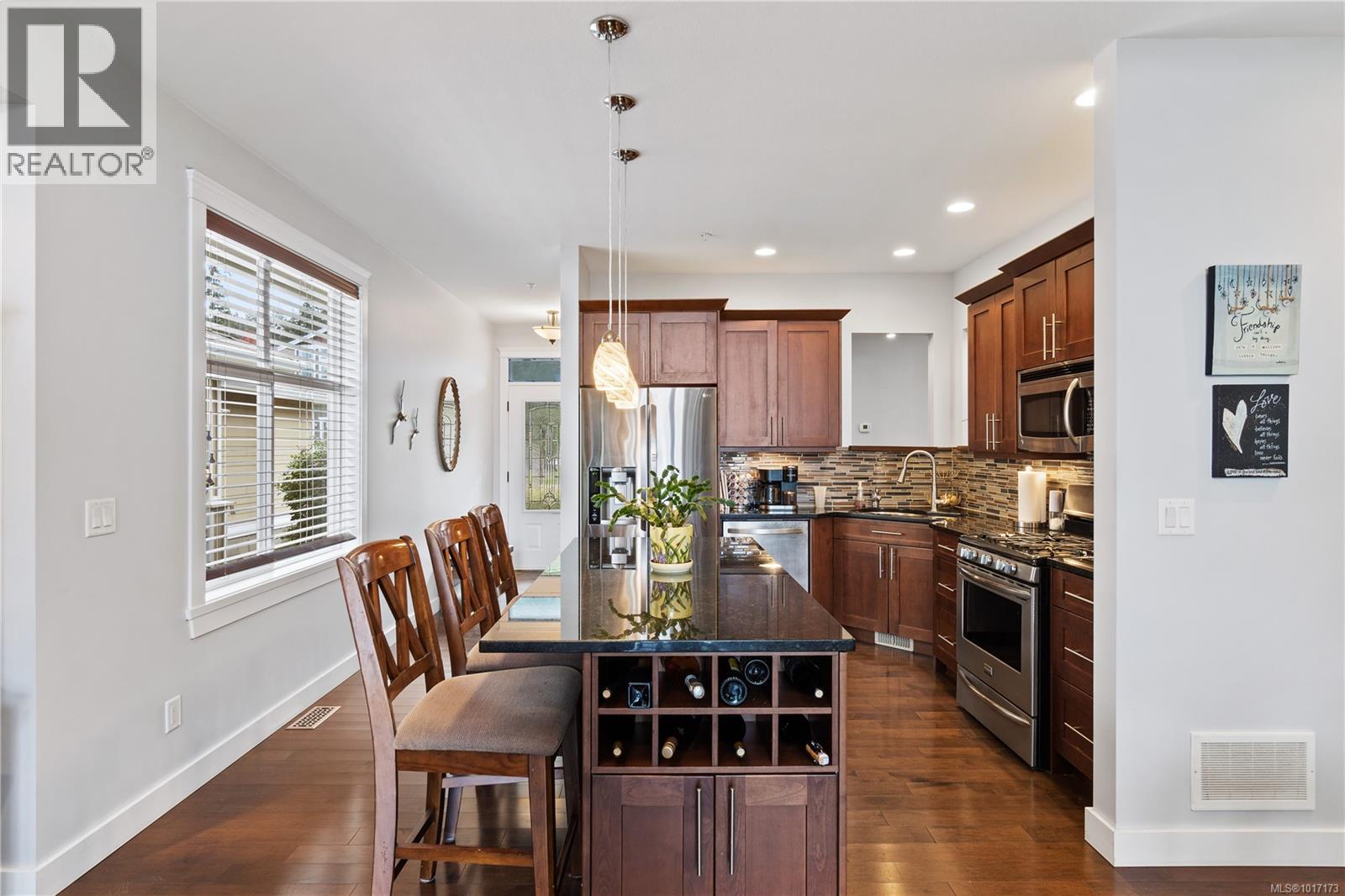 6166 Arlin Pl, Nanaimo