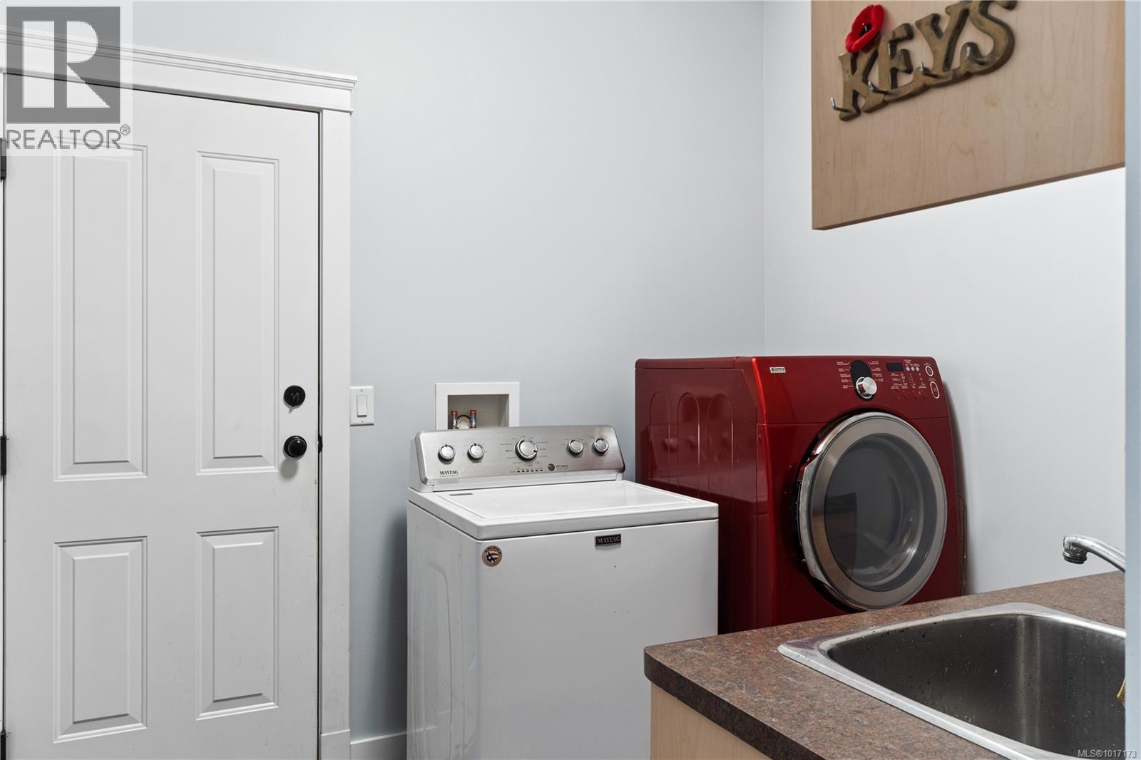 6166 Arlin Pl, Nanaimo