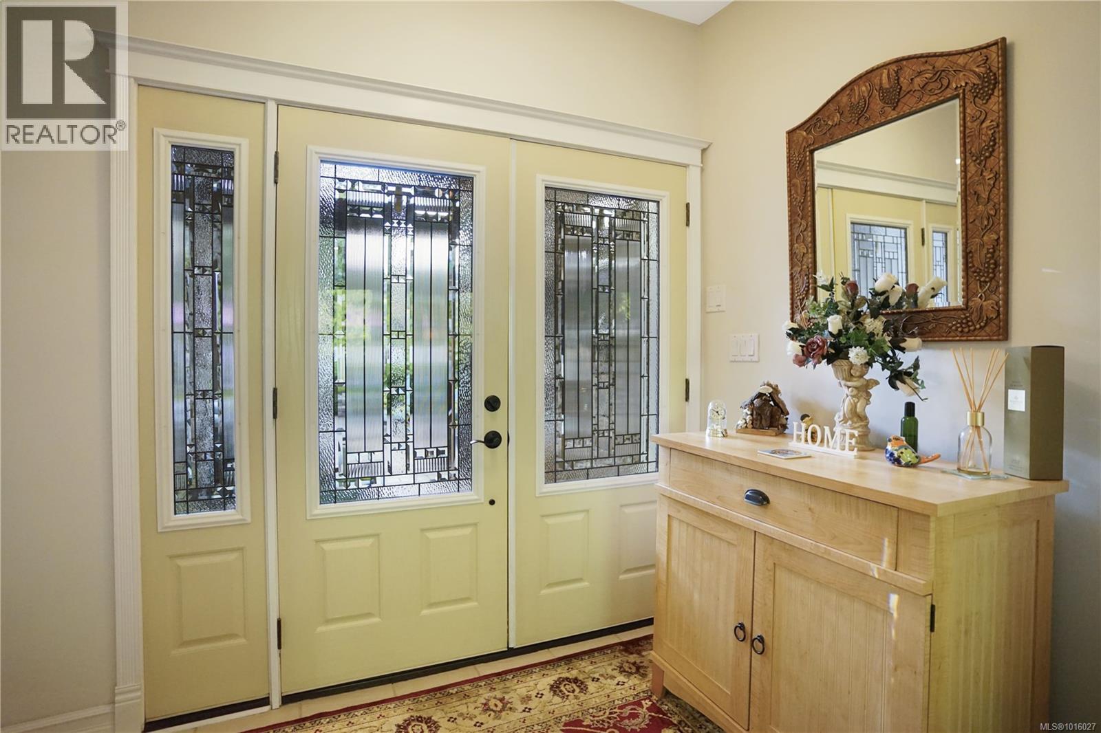  2510 Kinnoull Crescent, Mill Bay