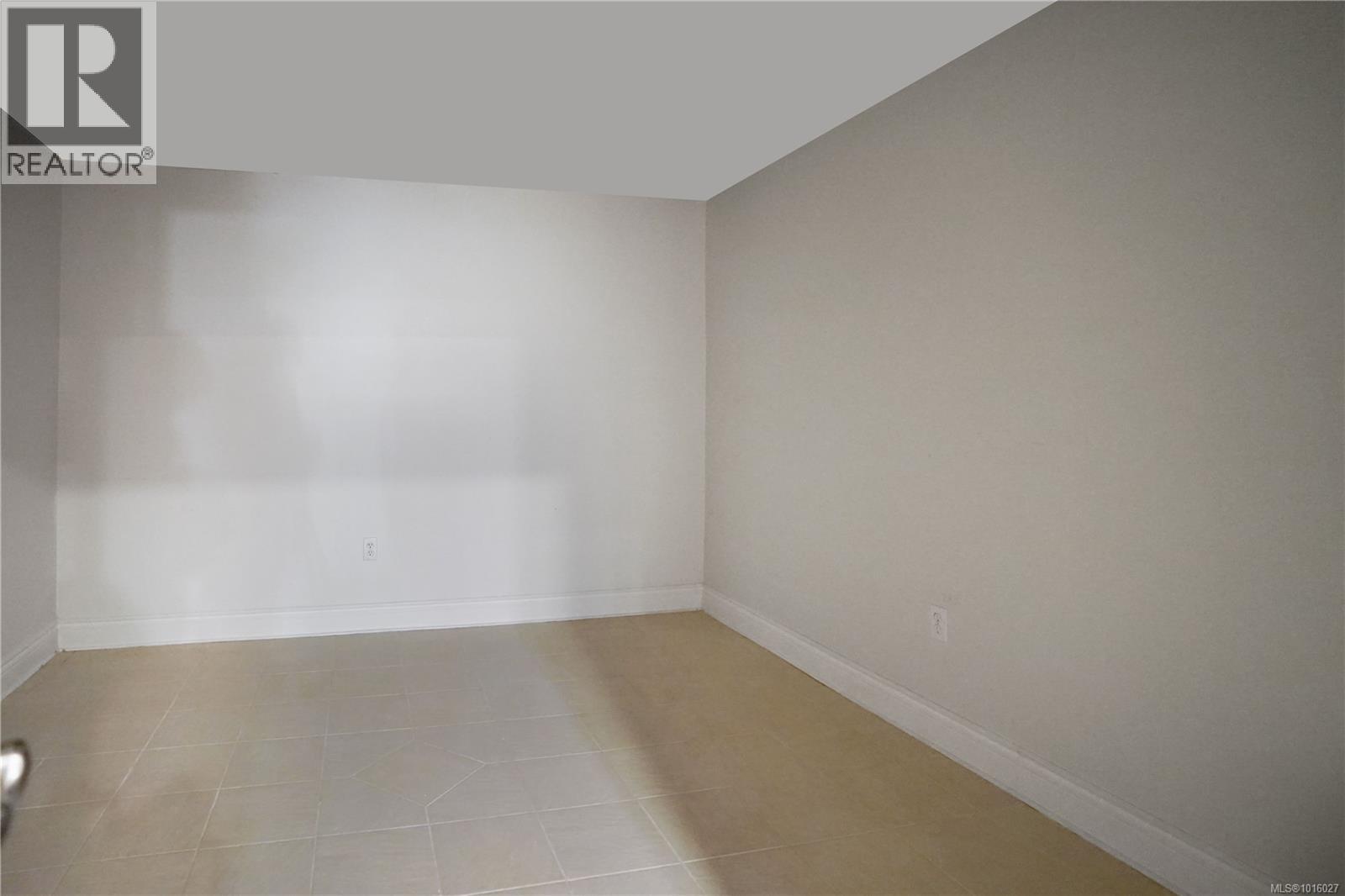  2510 Kinnoull Crescent, Mill Bay