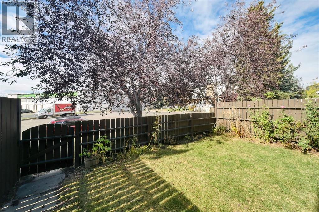 7, 175 Manora Place NE, Calgary, Alberta