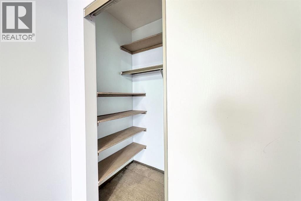 Single Family House for Sale in   Manora Place NE Marlborough Park Calgary 