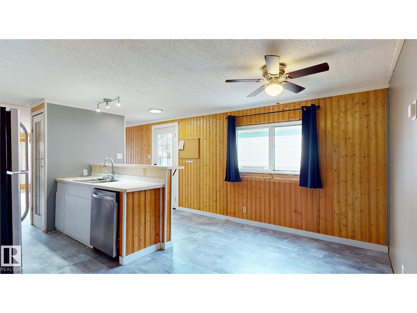 22 West View BV NW, Edmonton