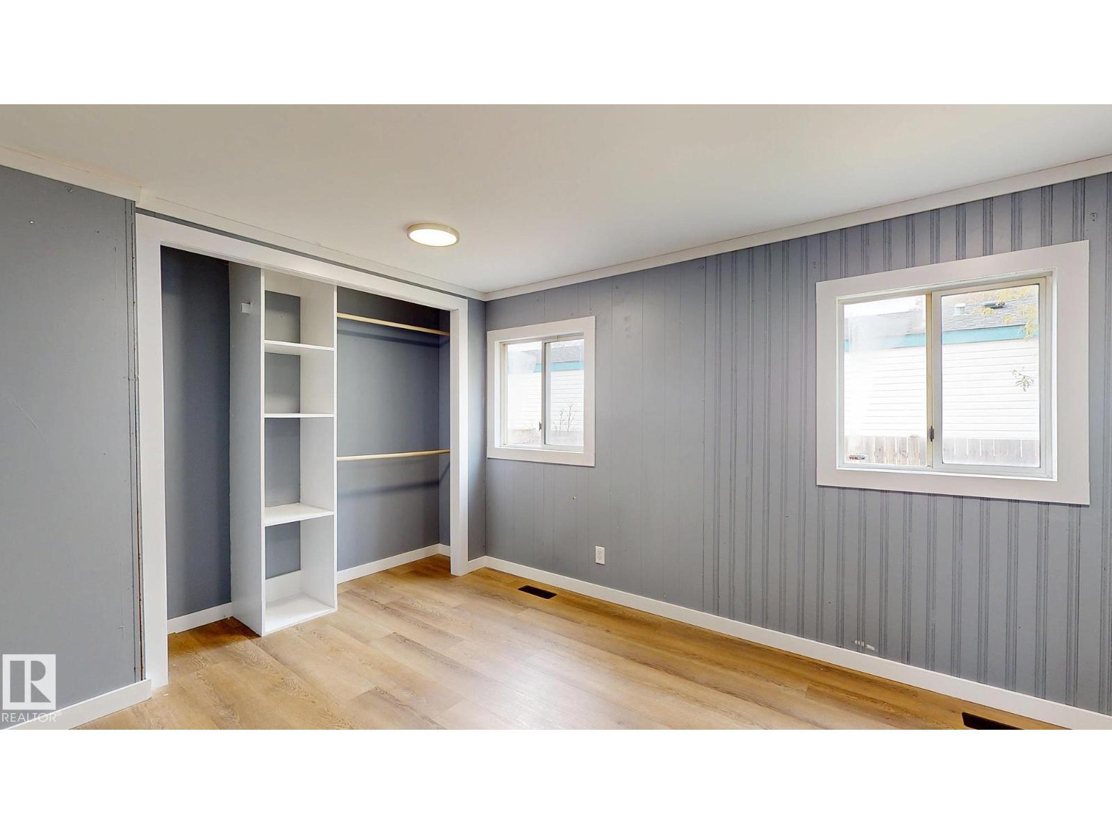 22 West View BV NW, Edmonton