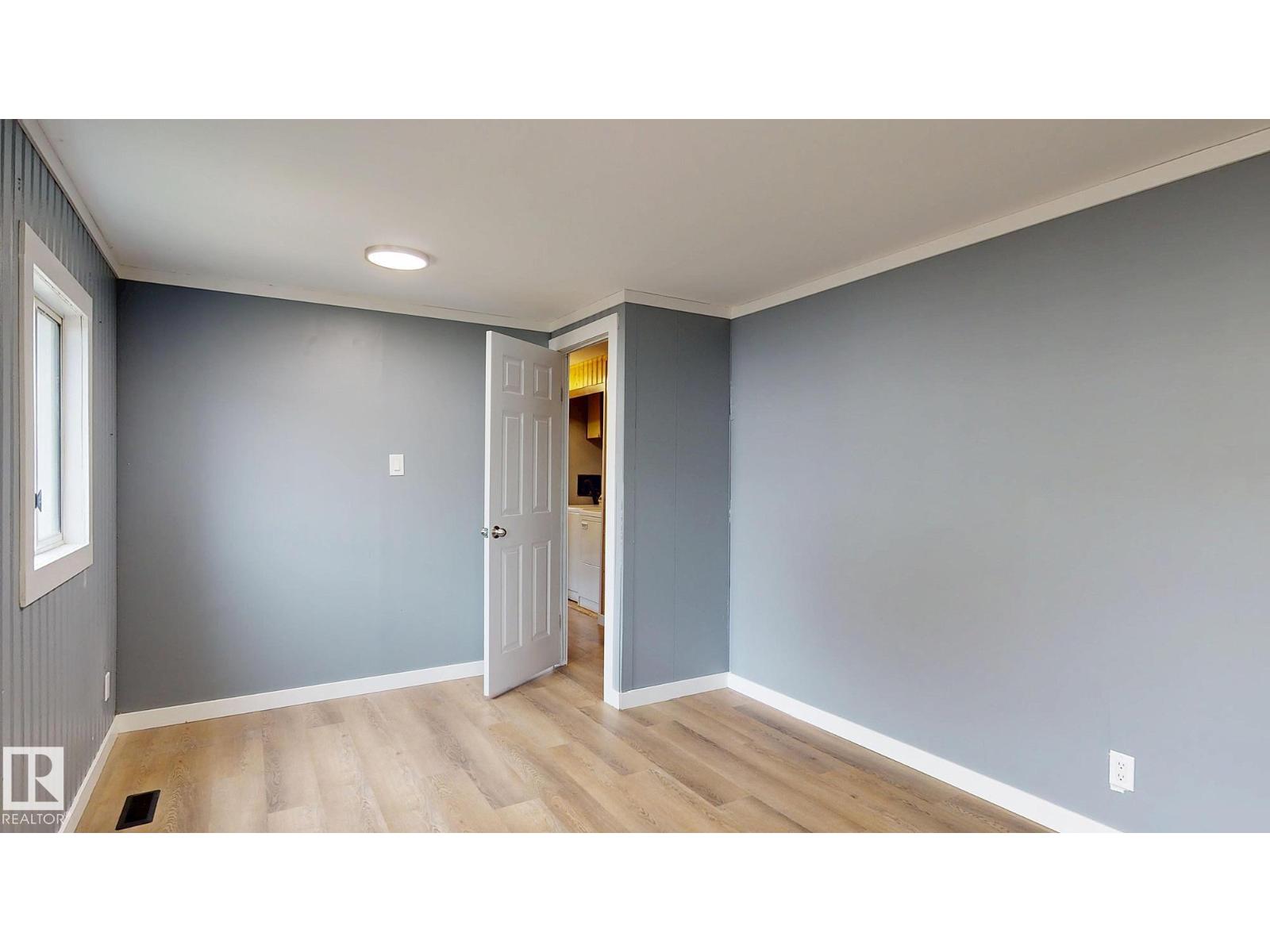 22 West View BV NW, Edmonton