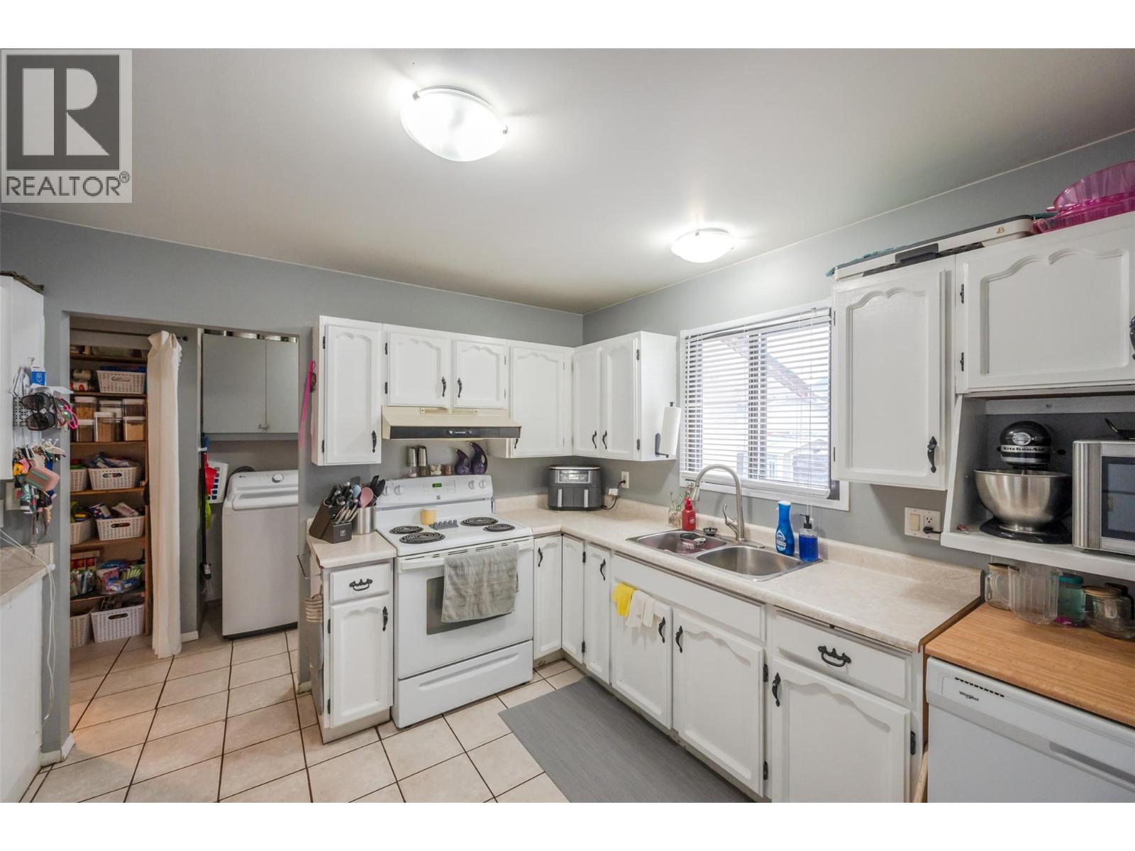  2564 MCGRAW Street, Penticton