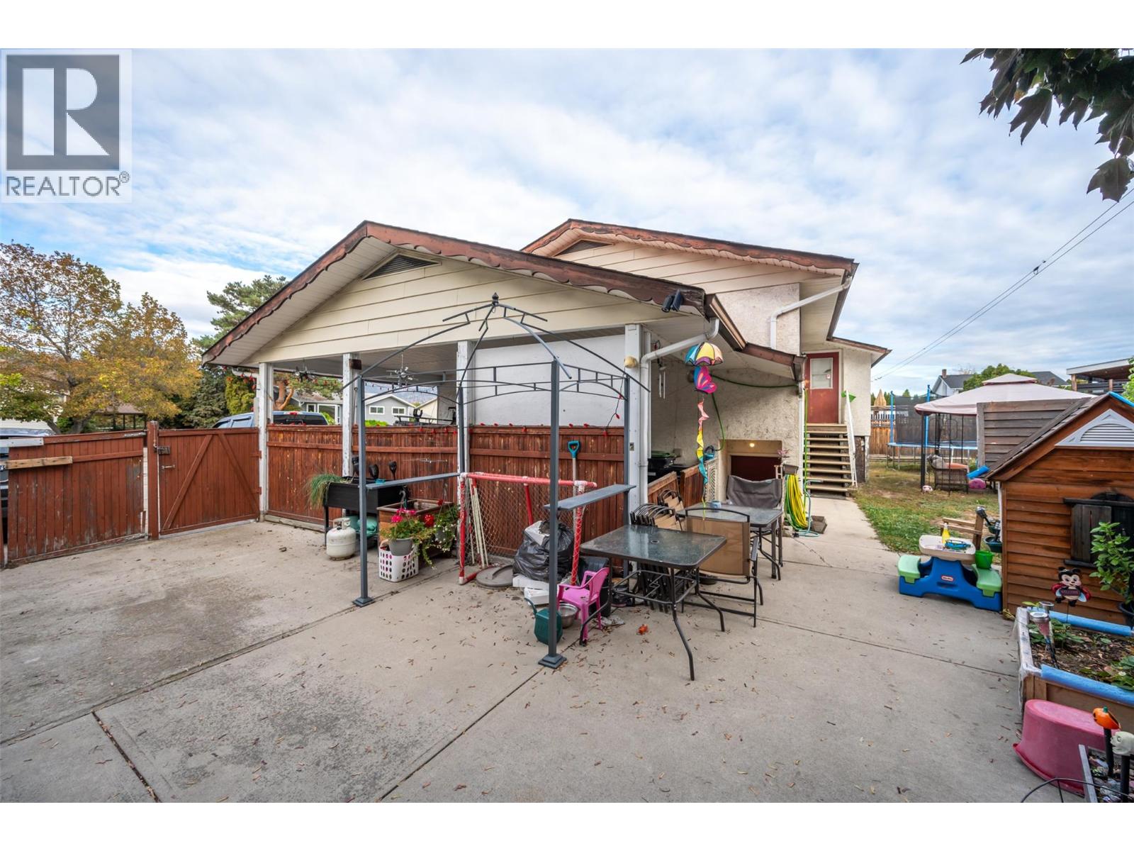  2564 MCGRAW Street, Penticton