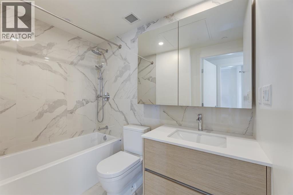 2207 200 KLAHANIE COURT, West Vancouver