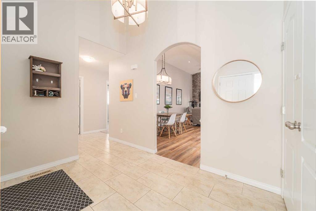 Single Family House Bungalow for Sale in  Mt Sundial Court W Sunridge Lethbridge 