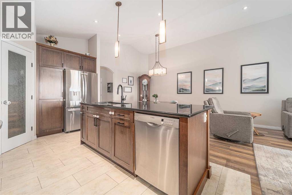 Single Family House Bungalow for Sale in  Mt Sundial Court W Sunridge Lethbridge 