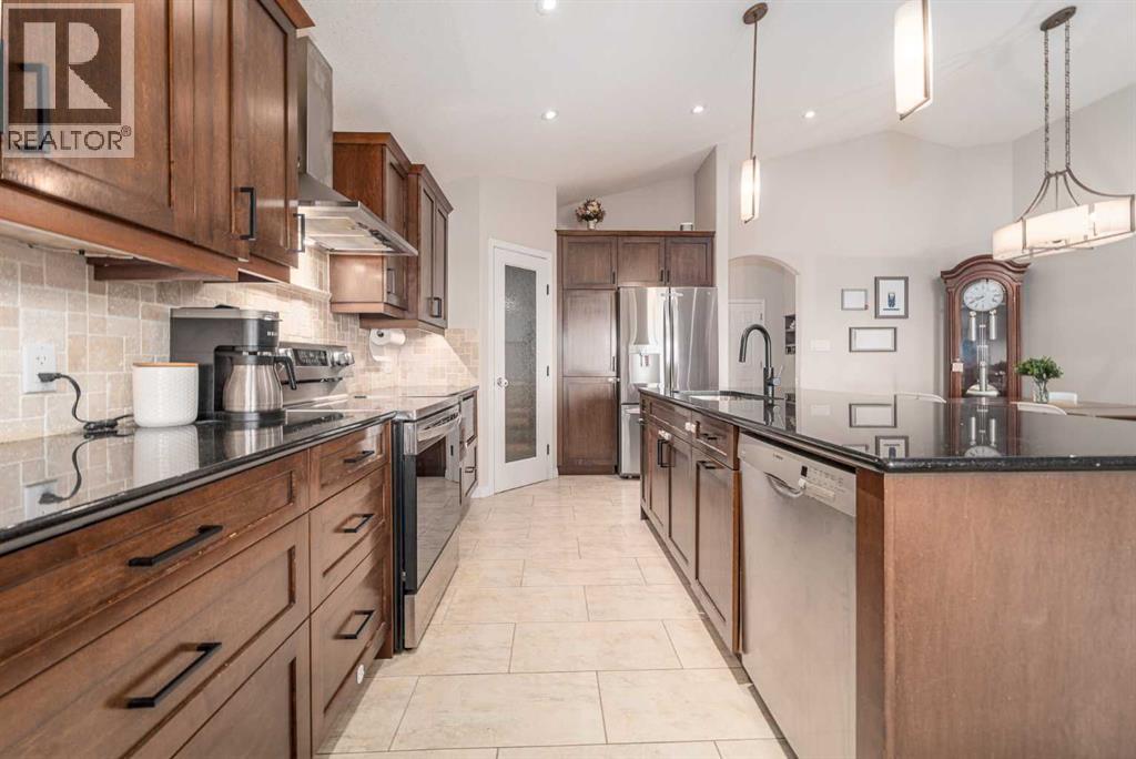 Single Family House Bungalow for Sale in  Mt Sundial Court W Sunridge Lethbridge 
