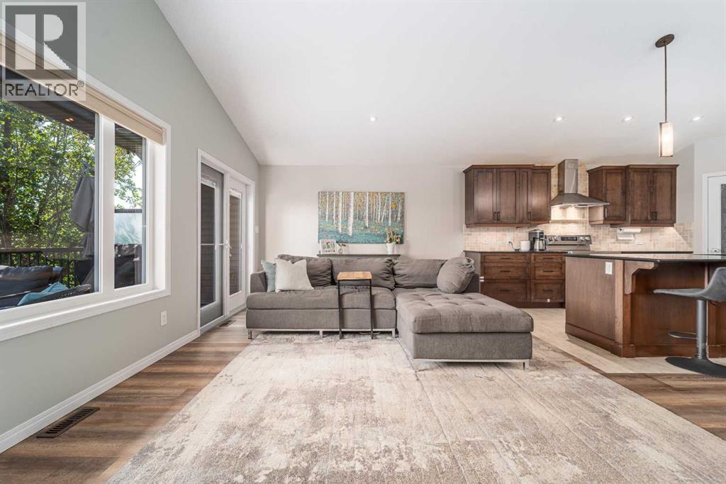 Single Family House Bungalow for Sale in  Mt Sundial Court W Sunridge Lethbridge 