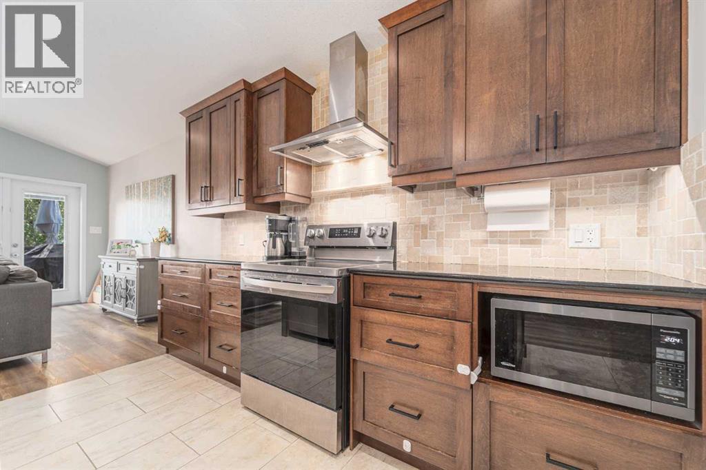 Single Family House Bungalow for Sale in  Mt Sundial Court W Sunridge Lethbridge 
