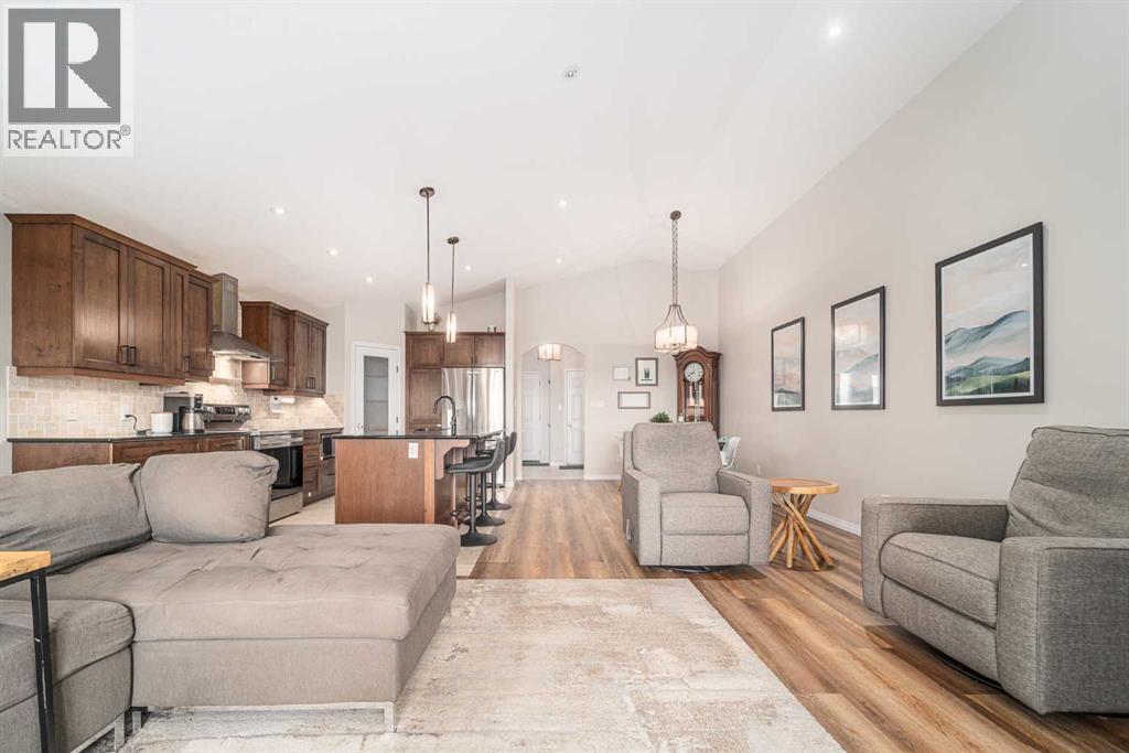 Single Family House Bungalow for Sale in  Mt Sundial Court W Sunridge Lethbridge 