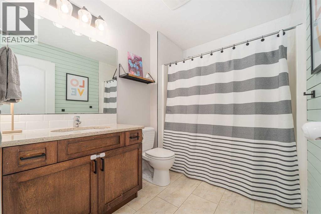 Single Family House Bungalow for Sale in  Mt Sundial Court W Sunridge Lethbridge 