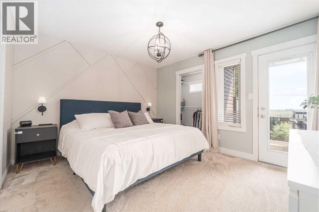 Single Family House Bungalow for Sale in  Mt Sundial Court W Sunridge Lethbridge 