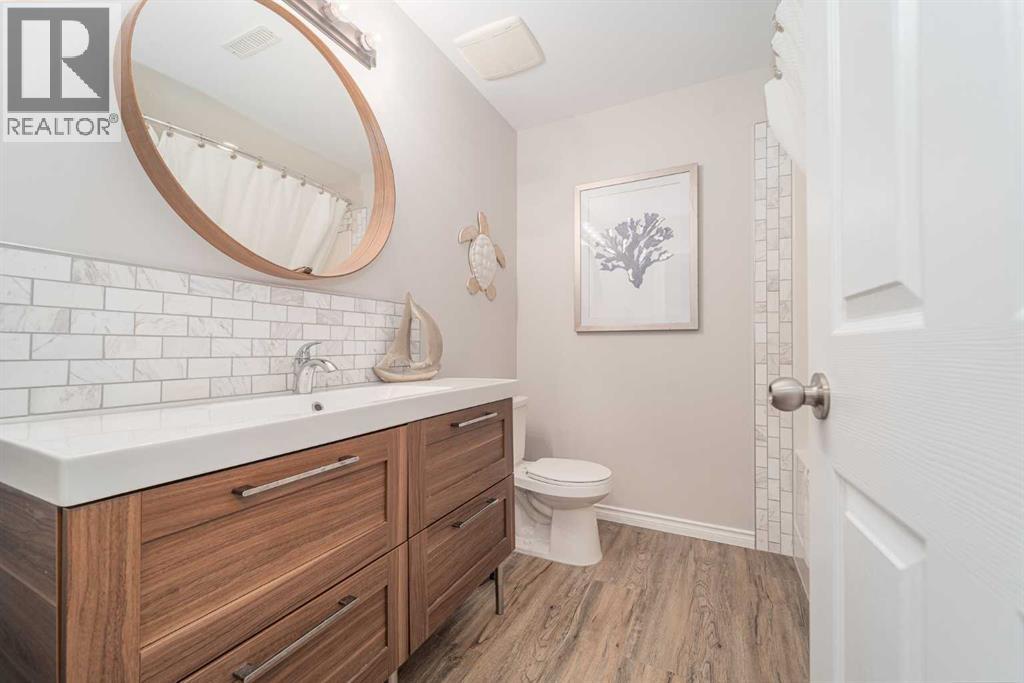 Single Family House Bungalow for Sale in  Mt Sundial Court W Sunridge Lethbridge 
