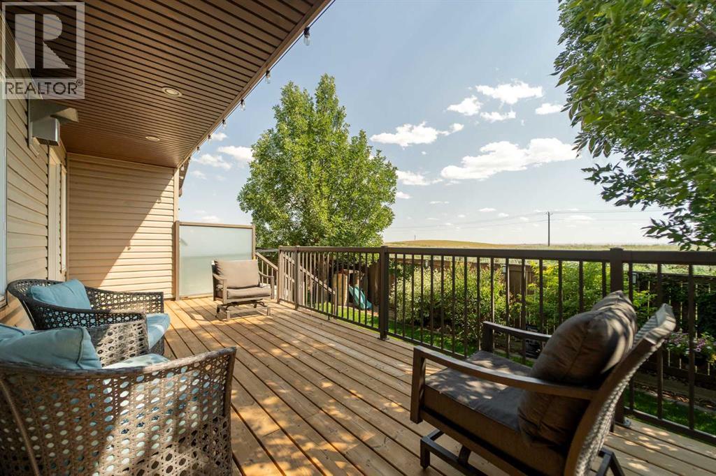 Single Family House Bungalow for Sale in  Mt Sundial Court W Sunridge Lethbridge 