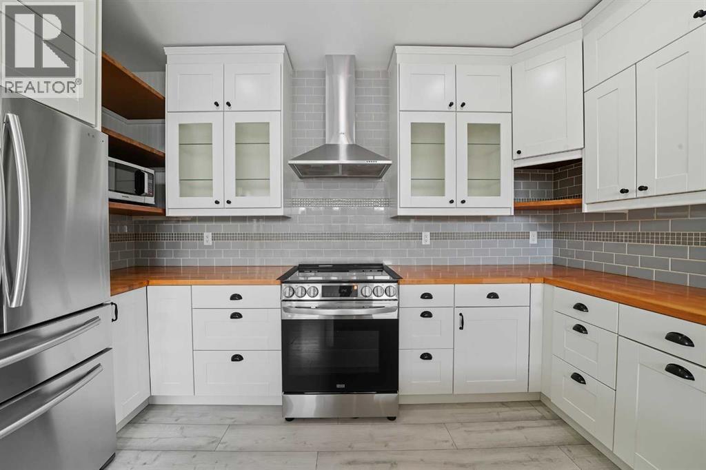 5005 40 Street, Sylvan Lake