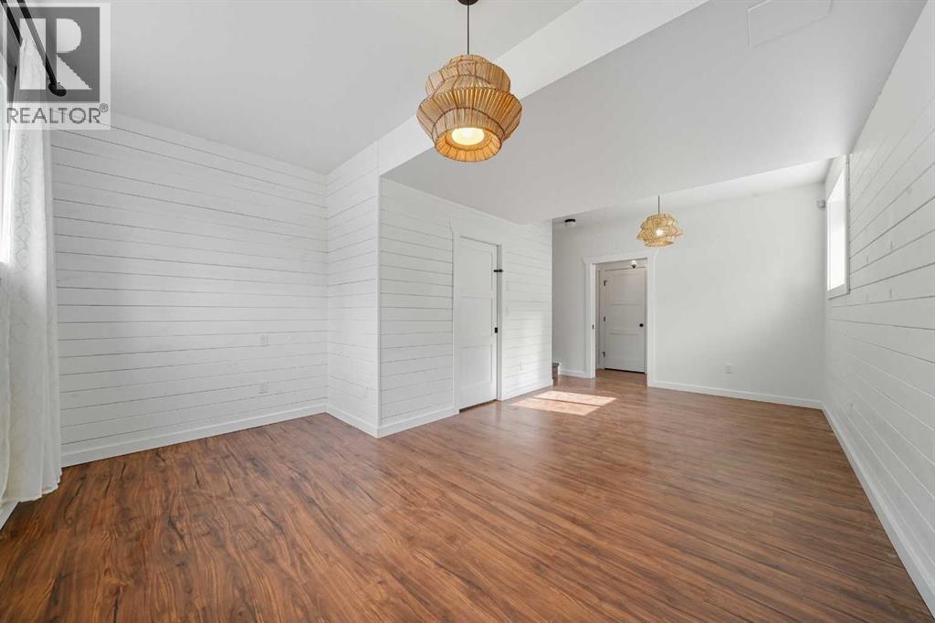 5005 40 Street, Sylvan Lake