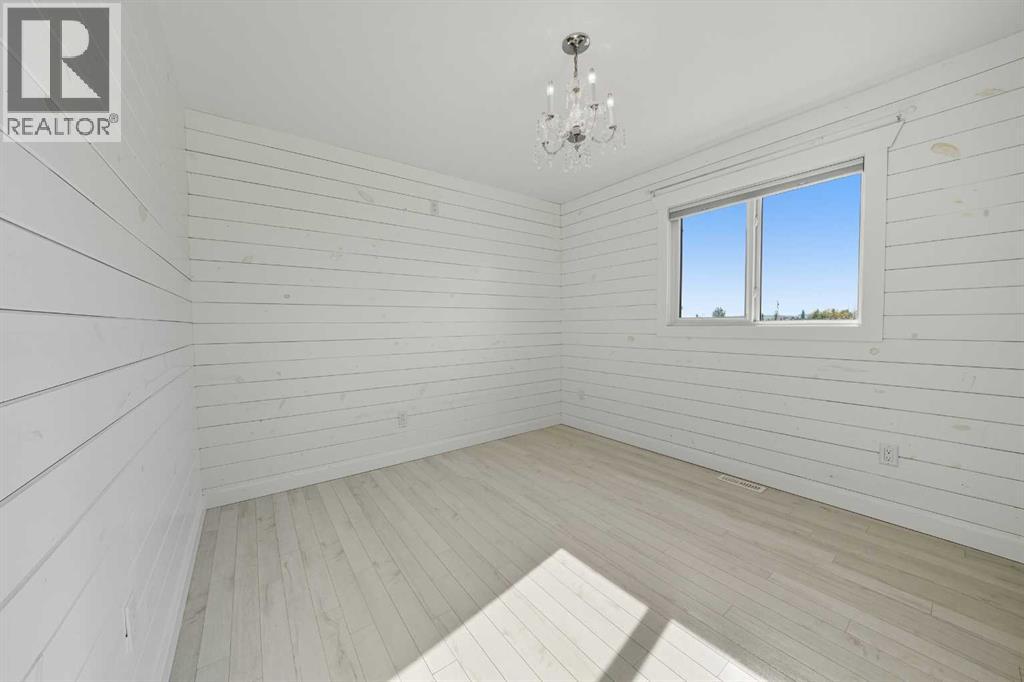 5005 40 Street, Sylvan Lake