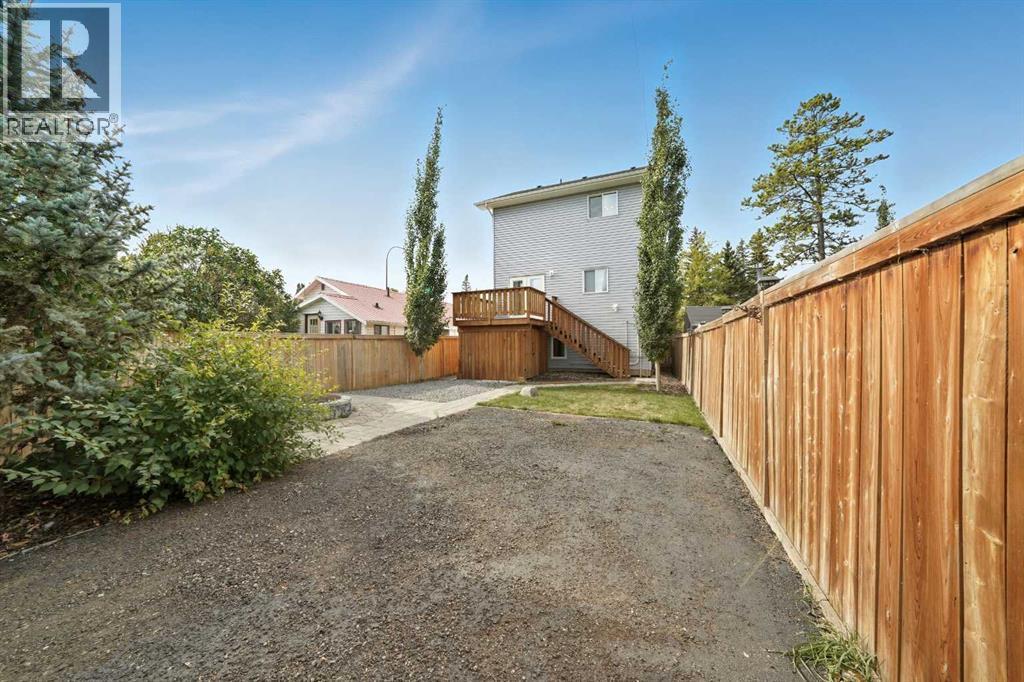 5005 40 Street, Sylvan Lake
