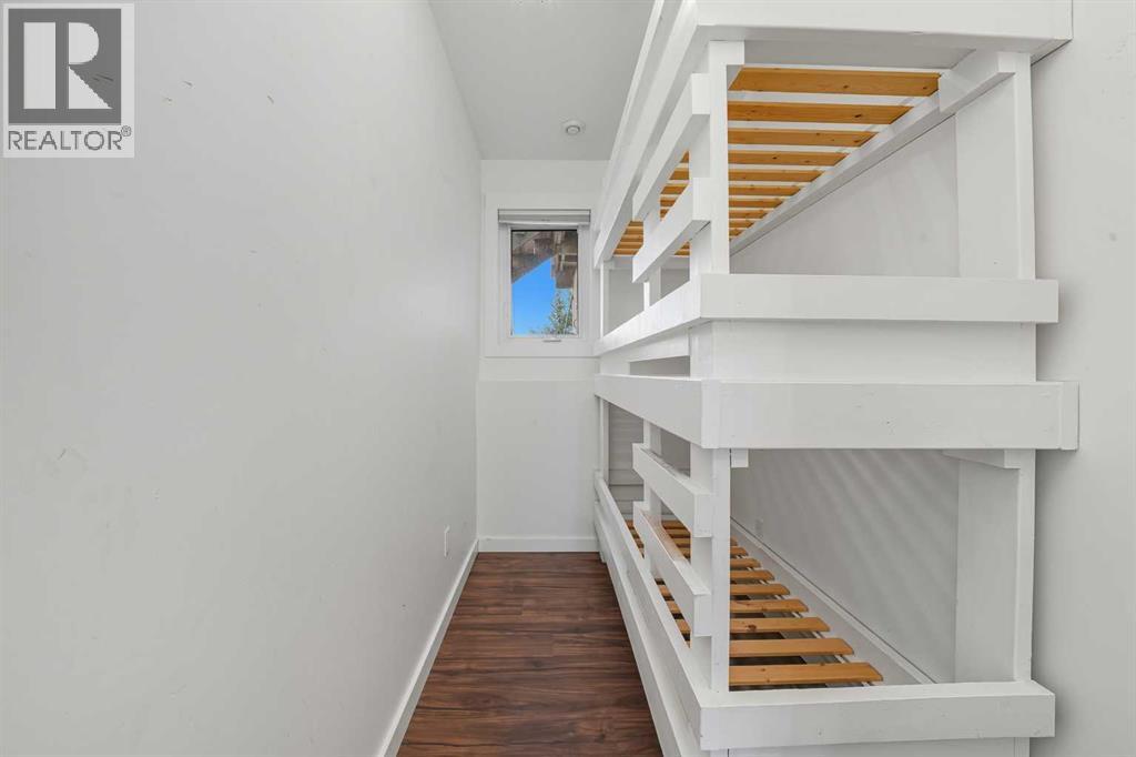 5005 40 Street, Sylvan Lake